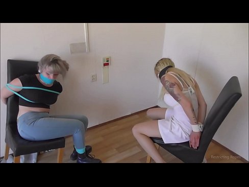 ❤️ Addictus / ligatus et clausus / puella in tribulatione Fuck video at la.sayhentai.ru